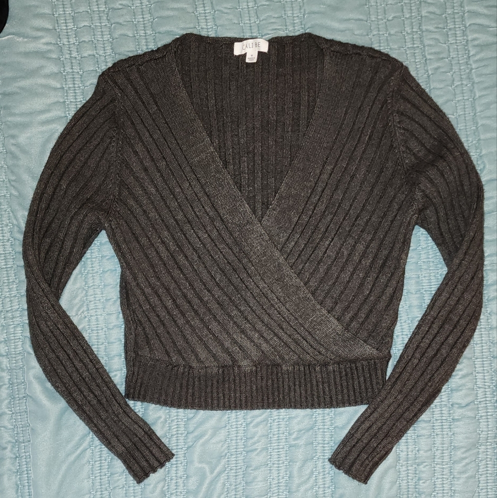 Cali Be Ribbed Wrap Front Sweater On Dark Charcoal Size Medium NWOT - Picture 4 of 8